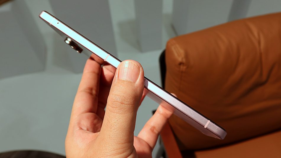 Image from: Pandang Pertama Samsung Galaxy Z Flip8 – Ikon Lipat Yang Terus Diperkemaskan