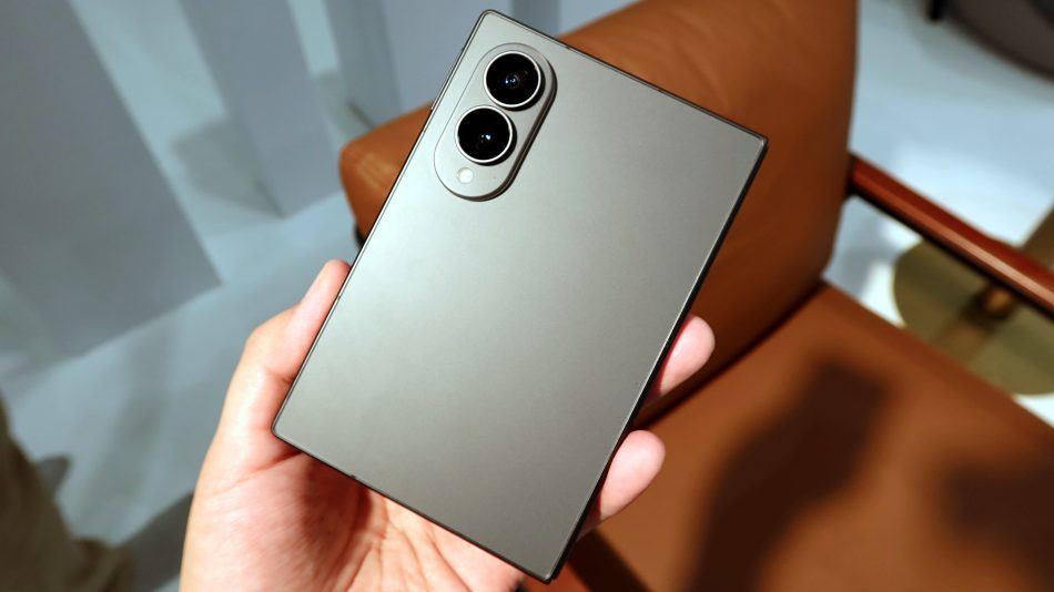 Image from: Pandang Pertama Samsung Galaxy Z Fold8 Ultra Dan Z Fold8 – Dua Lipatan Premium