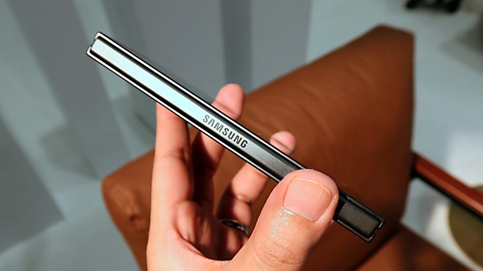 Image from: Pandang Pertama Samsung Galaxy Z Fold8 Ultra Dan Z Fold8 – Dua Lipatan Premium