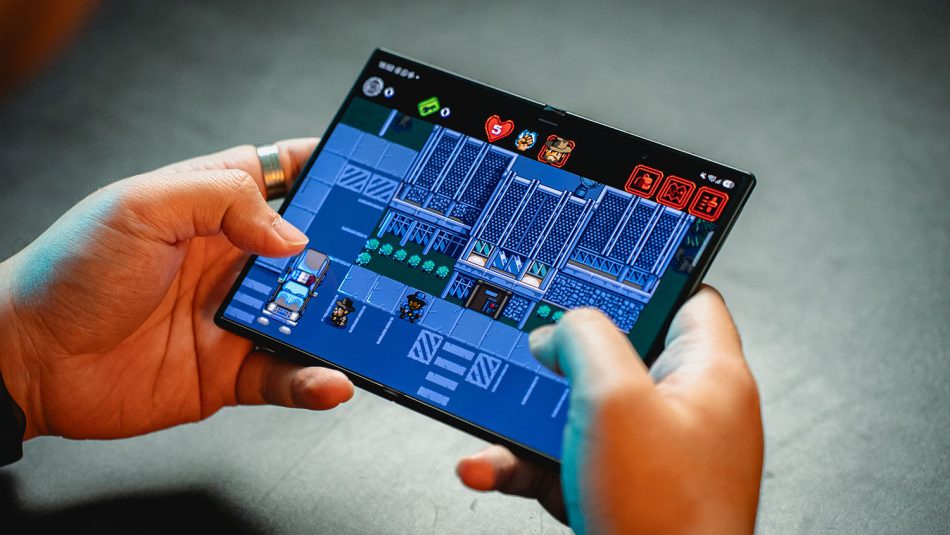 Image from: 8 Realiti Sebenar Menggunakan Samsung Galaxy Z Fold8