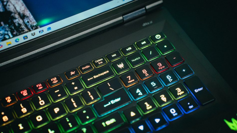 Image from: Predator Helios 18 AI – Prestasi Desktop Premium Dalam Rangka Komputer Riba