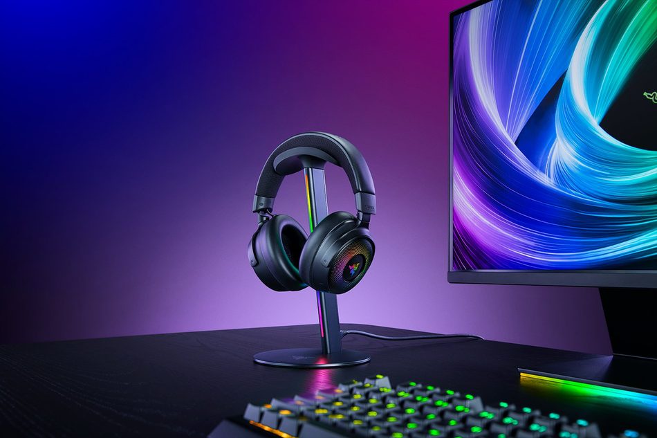 Image from: Razer Perkenalkan Base Station V3 Chroma Dengan Lampu RGB – Harga RM359