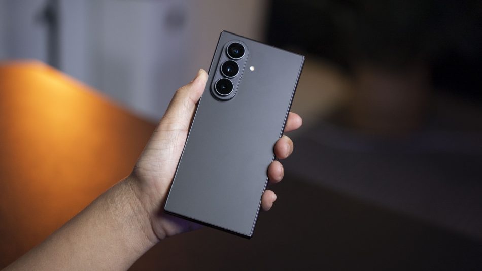 Image from: Ulasan Samsung Galaxy Z Fold8 Ultra – Macam Lain Tapi Sama, Macam Sama Tapi Lain