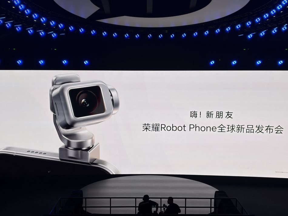 Image from: HONOR Robot Phone Dilancarkan – Telefon Dengan Kamera Gimbal Terbina