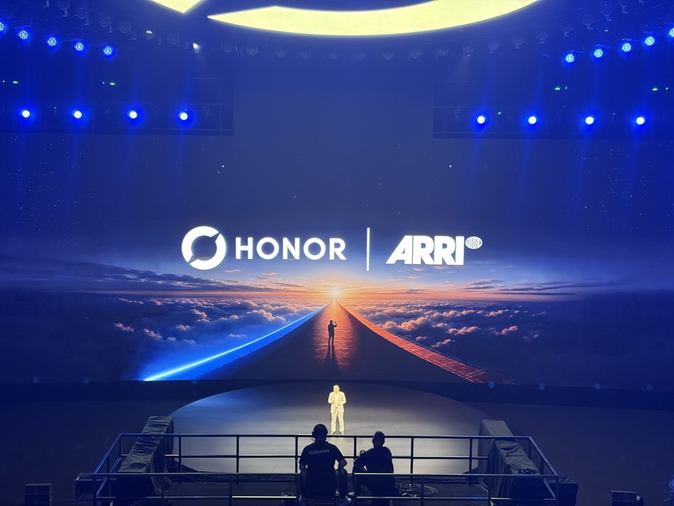 Image from: HONOR Robot Phone Dilancarkan – Telefon Dengan Kamera Gimbal Terbina