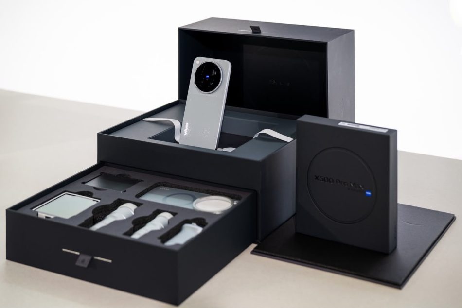 Image from: Vivo X500 Pro Max, X500 Pro Dan X500 Kini Rasmi – Cip Dimensity 9600 Pro, Kamera 200MP ZEISS