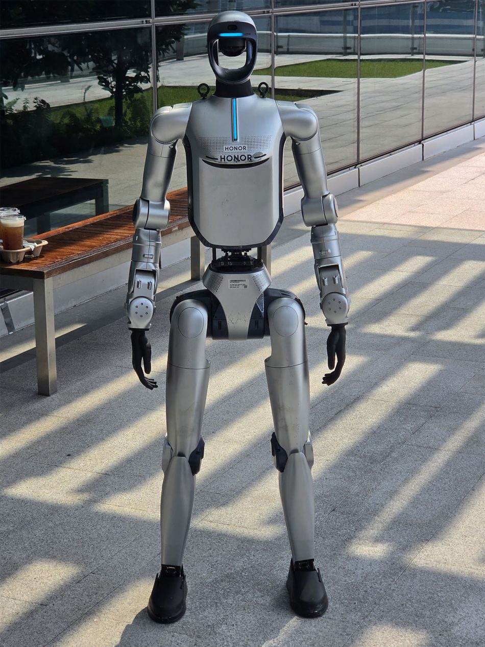Image from: Tidak Lagi Perlu Paranoid Dengan Android Selepas Bertemu Humanoid HONOR Robot