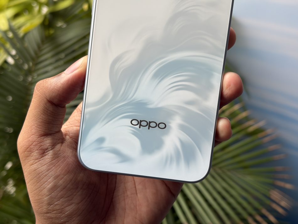Image from: Siri Oppo A7 Pro – Tampil Dengan Rekaan Lebih Segar Dengan Kamera Swatofo Terbaru