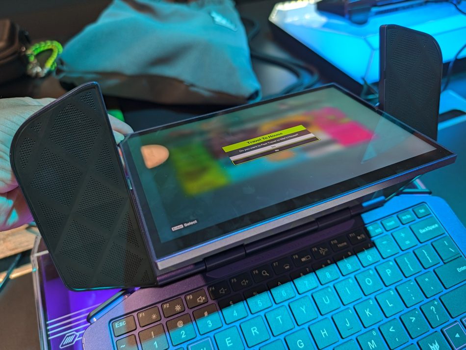 Image from: Pandang Pertama Acer Project DualPlay Mini – Konsep Konsol Permainan Dan Laptop 2-Dalam-1