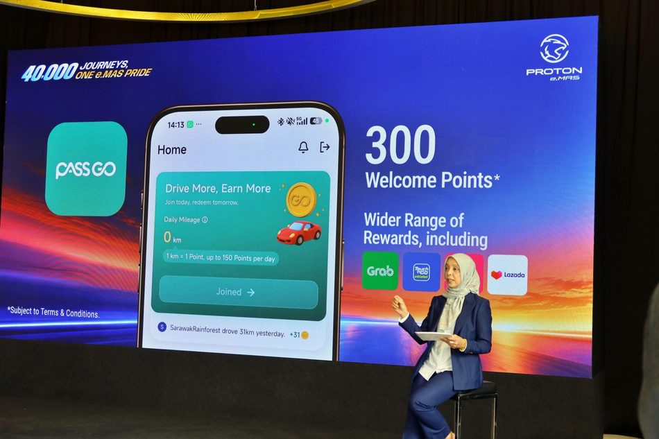 Image from: Pro-NET Berjaya Menjual Lebih 40,000 Unit Proton e.MAS – Promosi Khas Oktober Ini