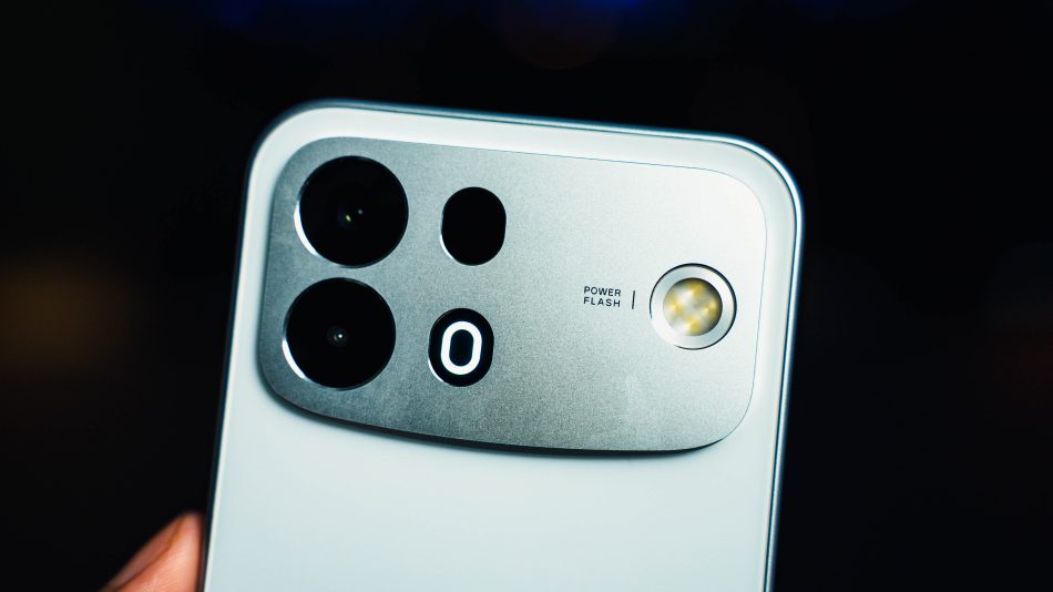 Image from: Ulasan Oppo A7 Pro Max – Bateri Gergasi Bukan Segalanya