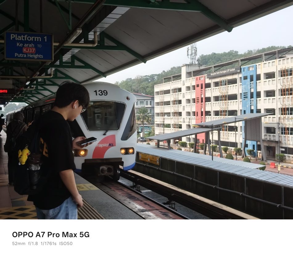 Image from: Ulasan Oppo A7 Pro Max – Bateri Gergasi Bukan Segalanya