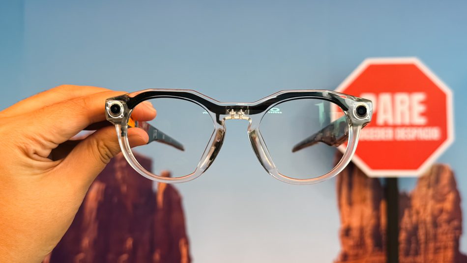 Image from: Carmin Mata Pintar Oakley Meta HSTN Dan Vanguard Boleh Didapati Di Malaysia Bermula Harga RM2069