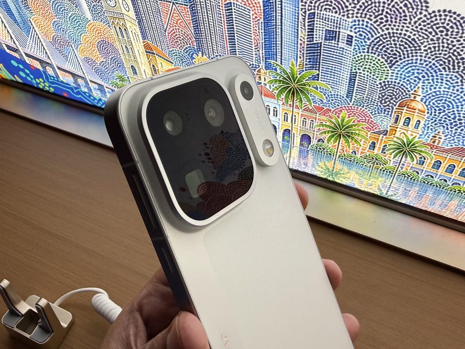 Image from: Siri Oppo Find X10 Bakal Memasuki Pasaran Malaysia Pada 22 Oktober 2026