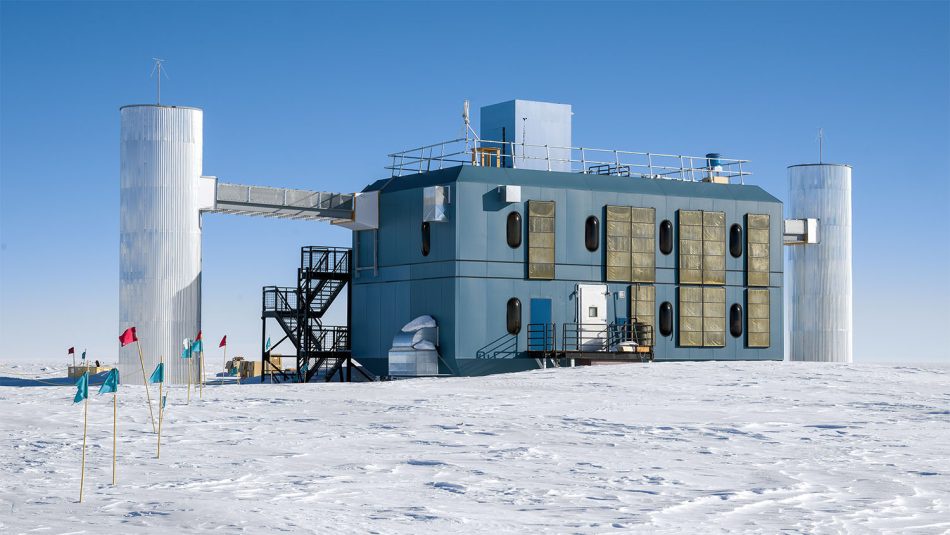 Image from: Hadiah Nobel Fizik 2026 Dianugerahkan Kepada Pencipta Balai Cerap Neutrino IceCube