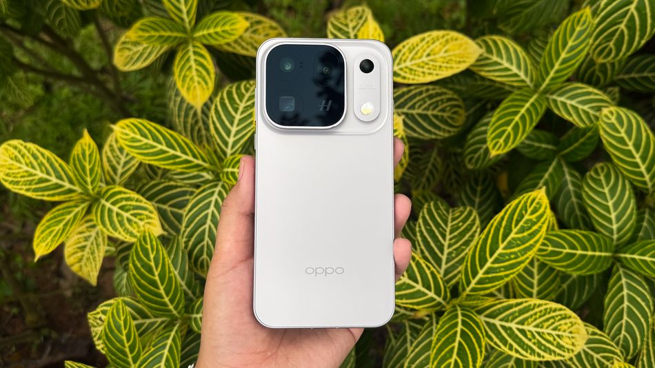 Image from: Ini Adalah Rekaan Oppo Find X10 Dan X10 Pro Max Untuk Pasaran Malaysia