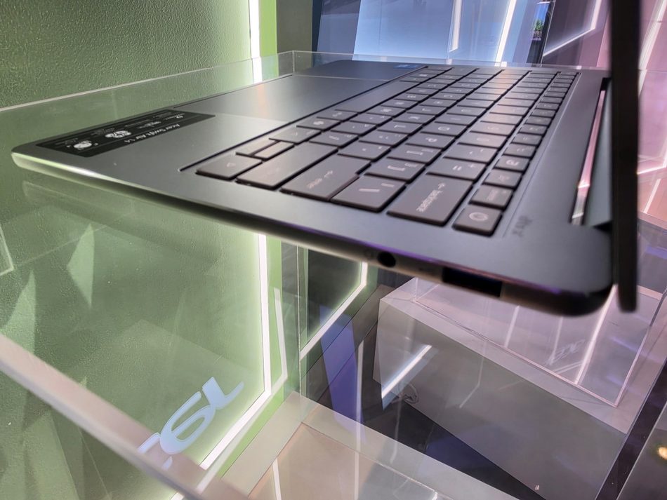 Image from: Acer Swift Air 14 Kini Ditawarkan Di Pasaran Tempatan Dengan Harga Permulaan RM2999