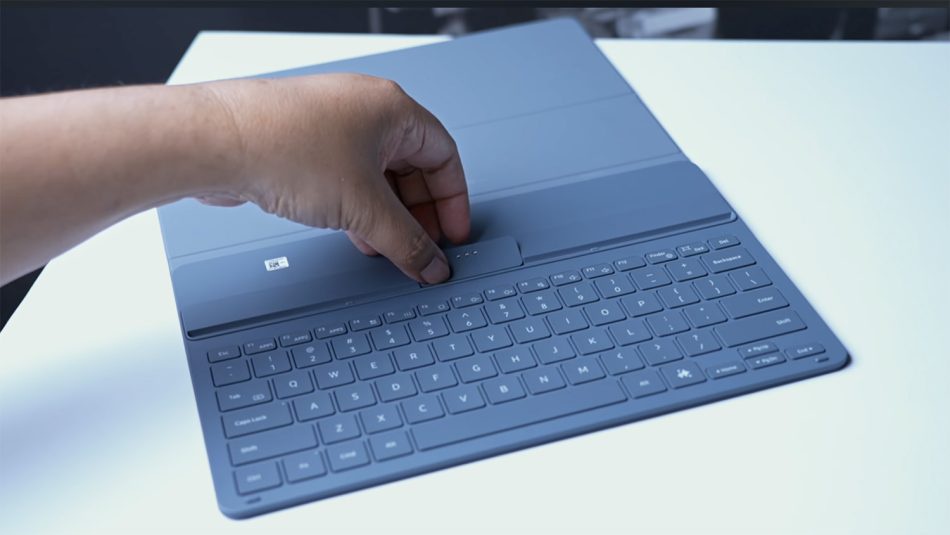Image from: Pandang Pertama Samsung Galaxy Tab 12 – Dua Tablet Berkuasa Untuk Yang Kreatif