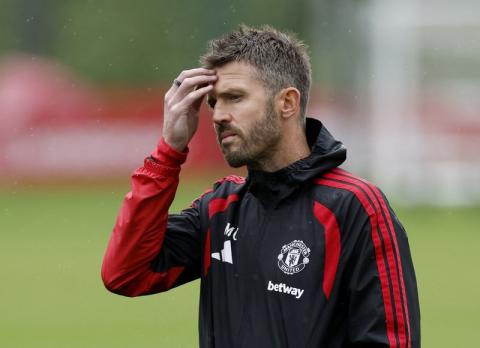 SOCCER-CHAMPIONS-ATM-MUN-PREVIEW:Soccer-Carrick backs Man United to emerge from rough spell ahead of Atletico test