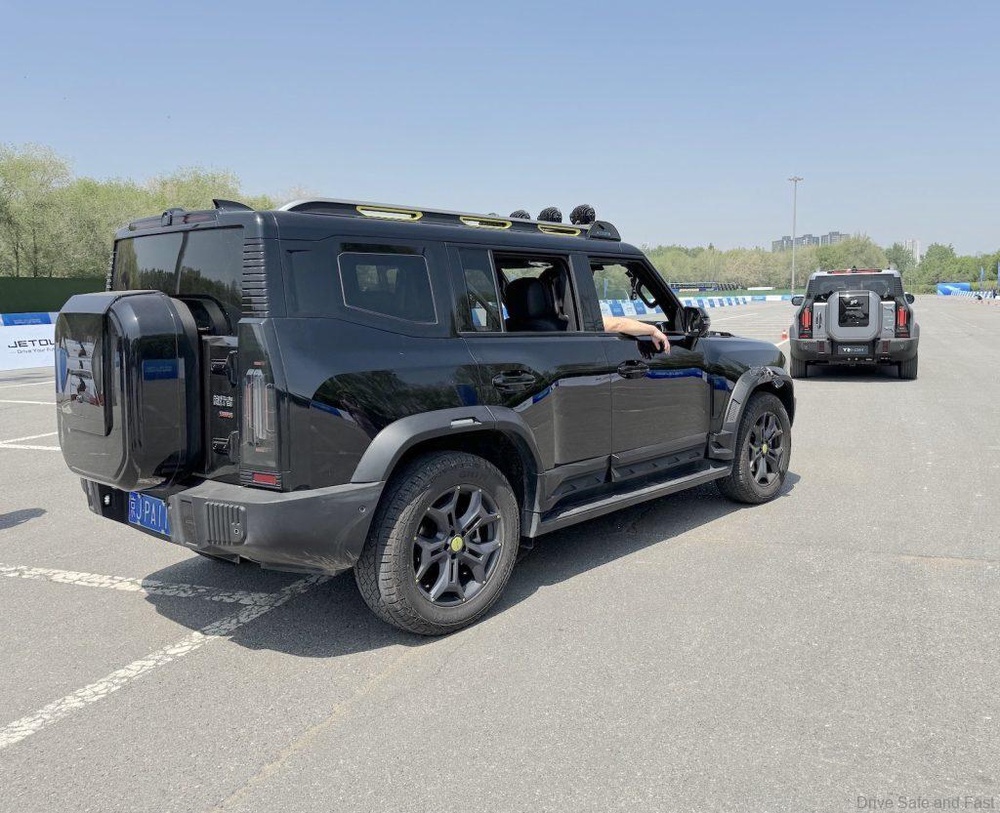 JETOUR T2