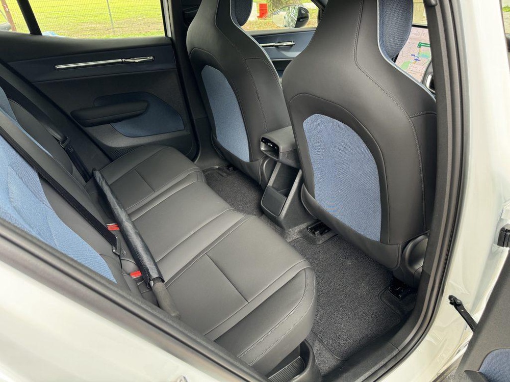 Volvo EX30
