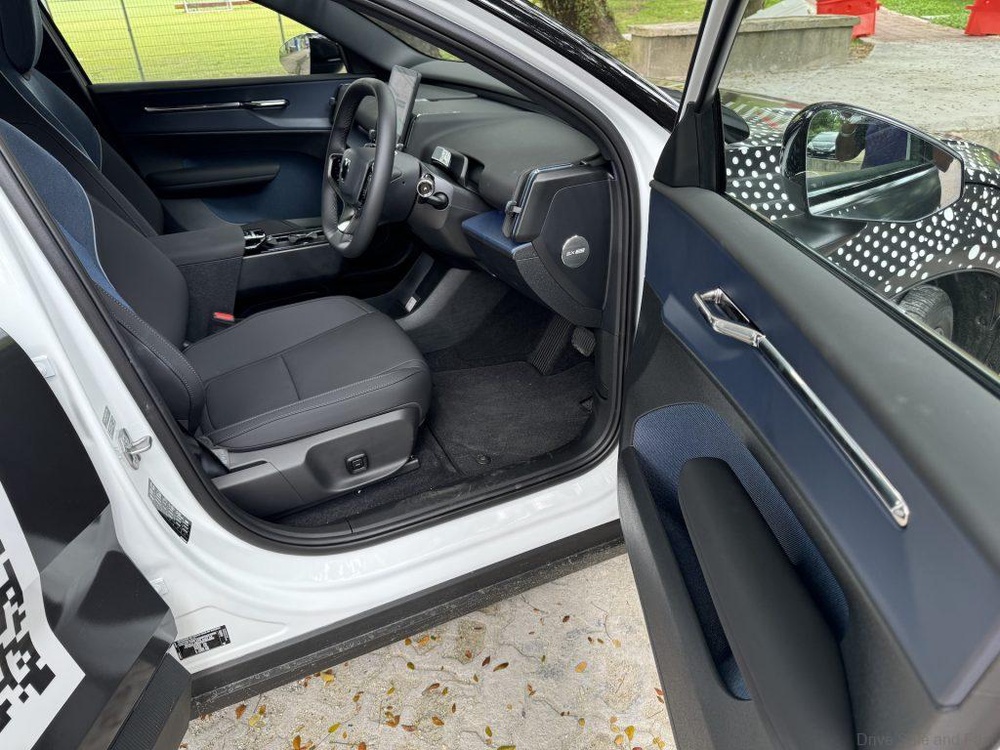 Volvo EX30