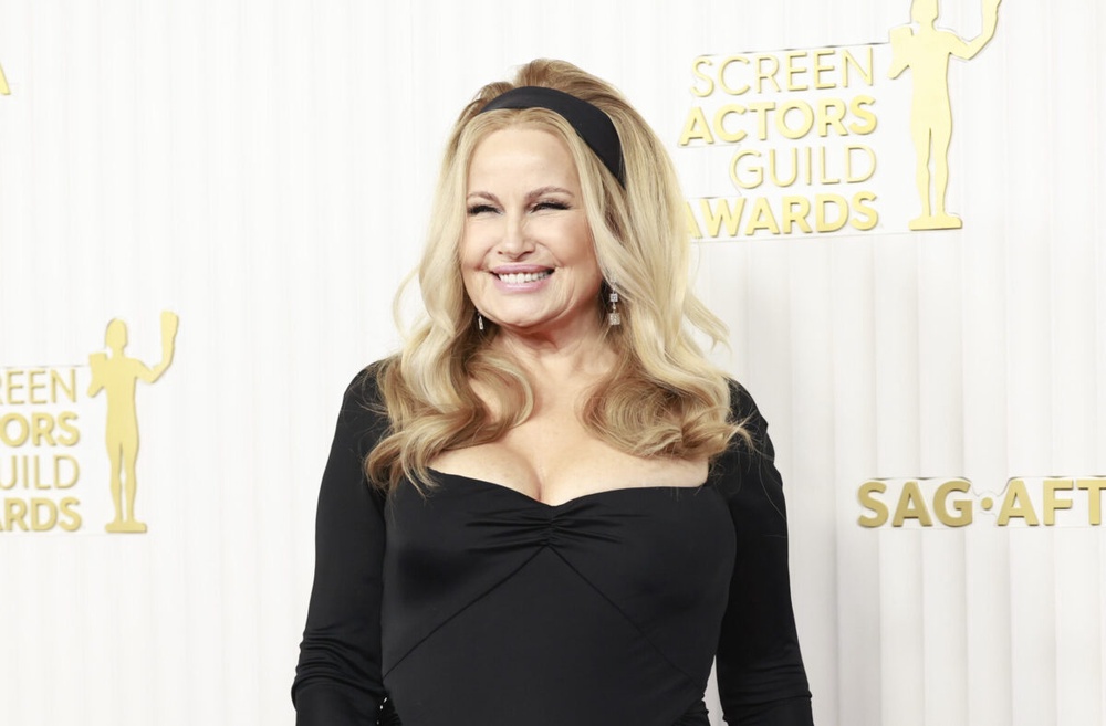 Jennifer Coolidge Said She Never Had Kids Because She ‘Would’ve Had To ...