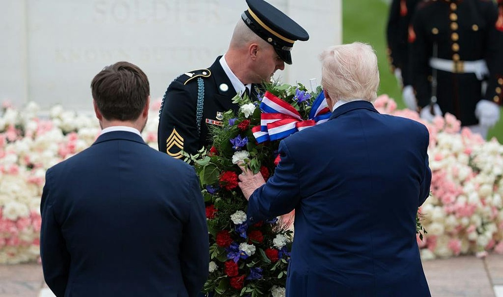 WATCH: Trump Lays Wreath At Tomb Of The Unknown Soldier On Memorial Day