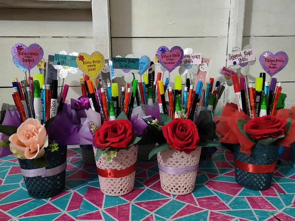 Image from: Contoh Hadiah Hari Guru Paling ‘Function’ – Cikgu Sendiri ‘Approve’!