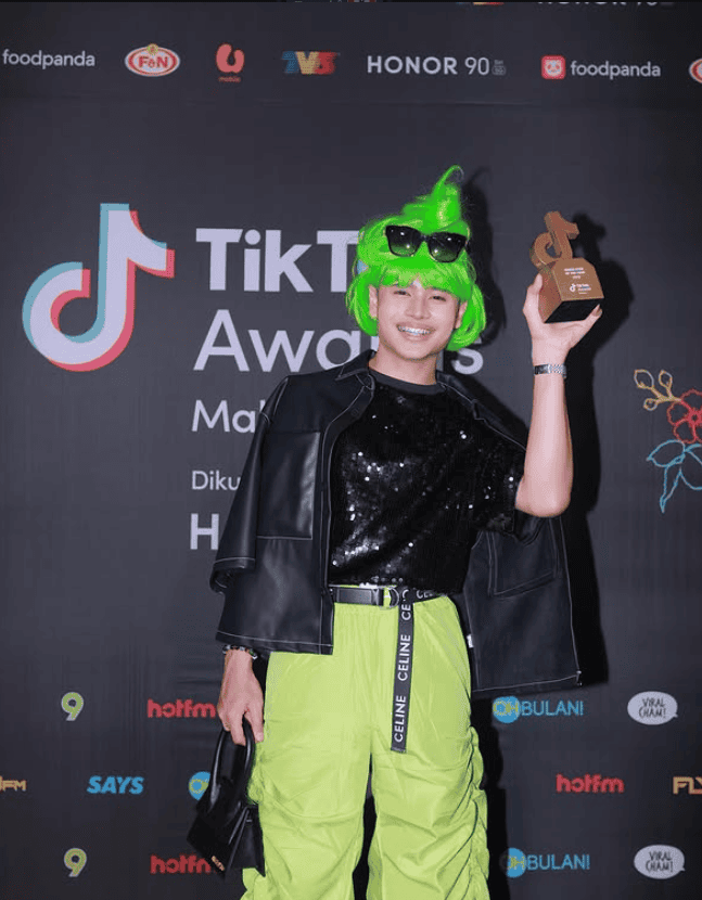 Image from: Ikhmal Nour – Biodata, Kerjaya & Fakta Menarik
