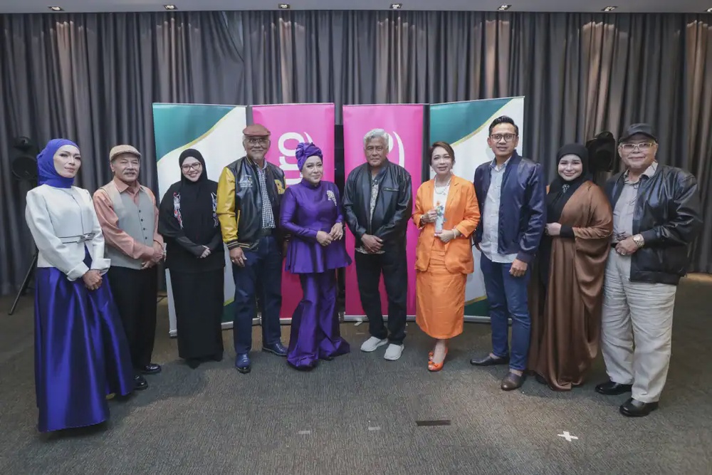 kilauan emas selebriti