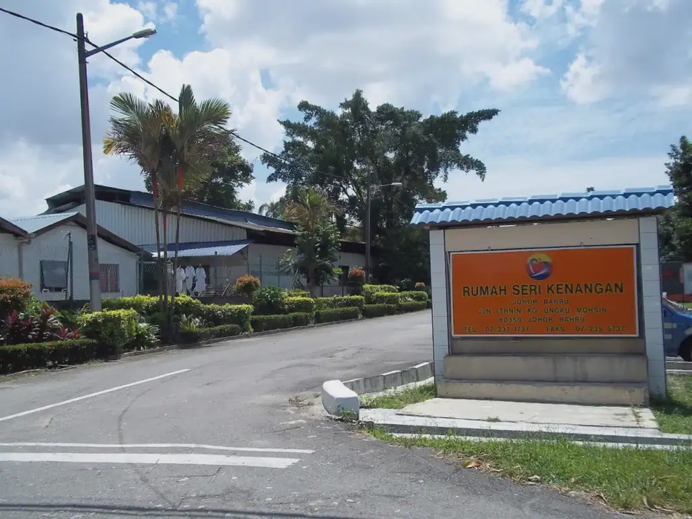 manfaat warga emas