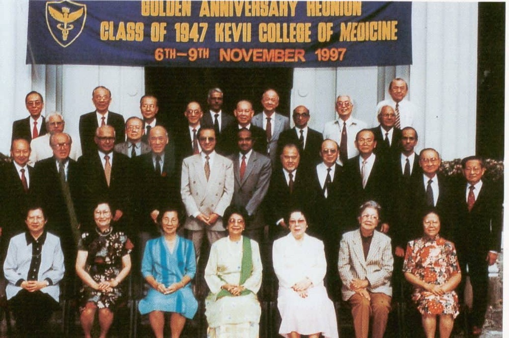 Image from: Biodata Tun Dr Hasmah: Mengenang Jasa & Kisah Hidup Ikon Wanita Malaysia