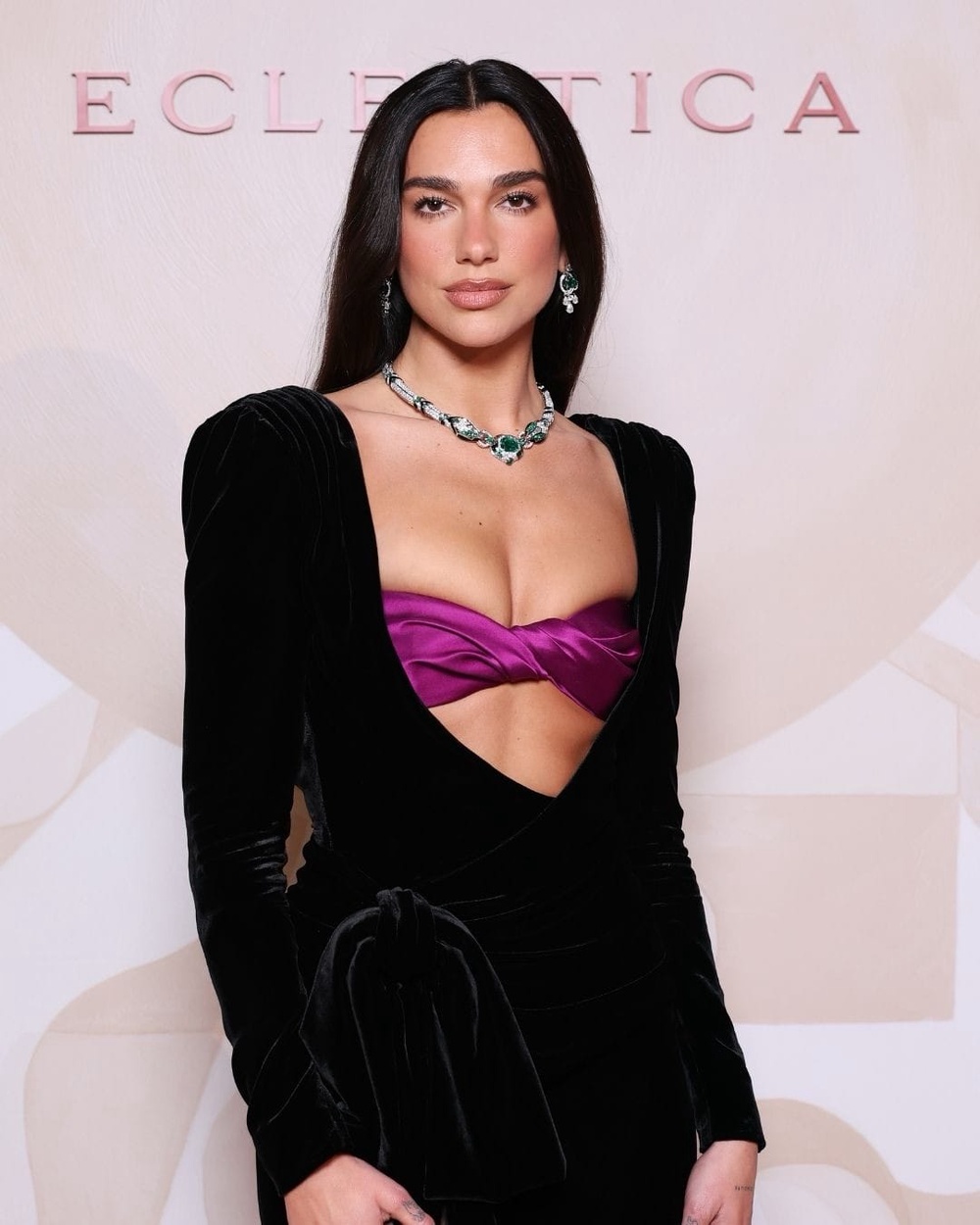 Image from: Kim Jiwon, Liu Yifei, Pia Wurtzbach And More Shine At Bvlgari’s Eclettica Launch In Milan