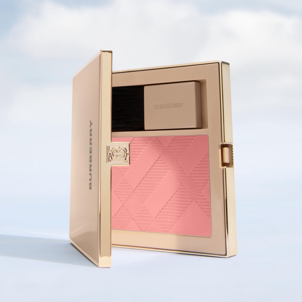 Image from: The Most Popular Beauty Trends of 2026 (and How To Wear Them)