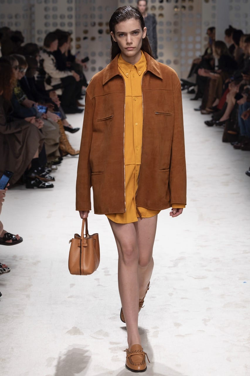 Image from: For Spring/Summer 2026, Tod’s Is Living La Dolce Vita In Leather And Silk