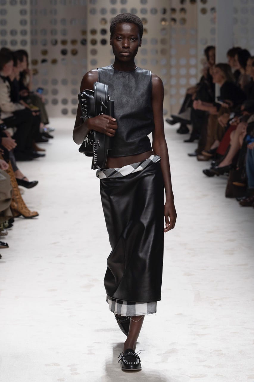 Image from: For Spring/Summer 2026, Tod’s Is Living La Dolce Vita In Leather And Silk