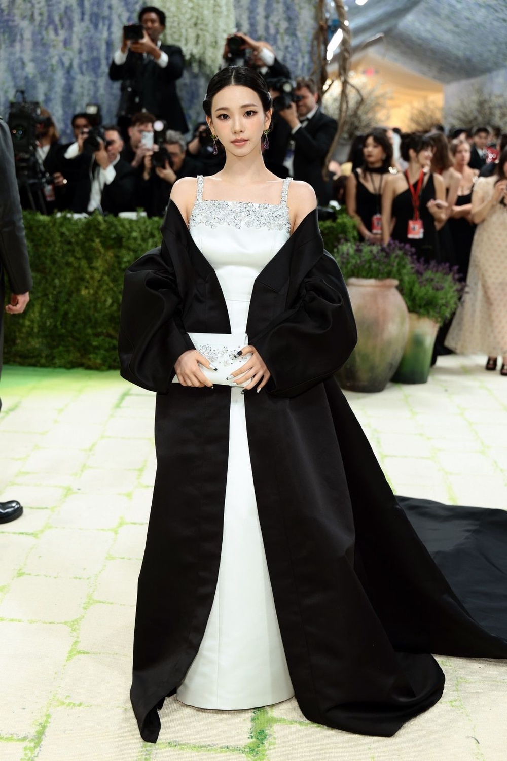 Image from: Worn As Art: The Most Stunning Jewellery And Watches Looks At The 2026 Met Gala