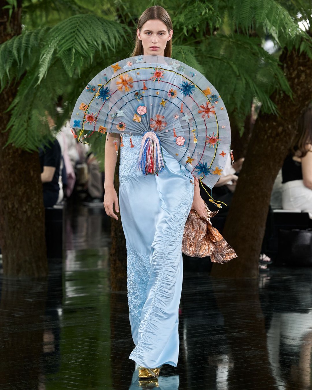 Image from: Jean Paul Gaultier, Robert Wun, and More: Here Are the Highlights From Paris Haute Couture Week Fall/Winter 2026