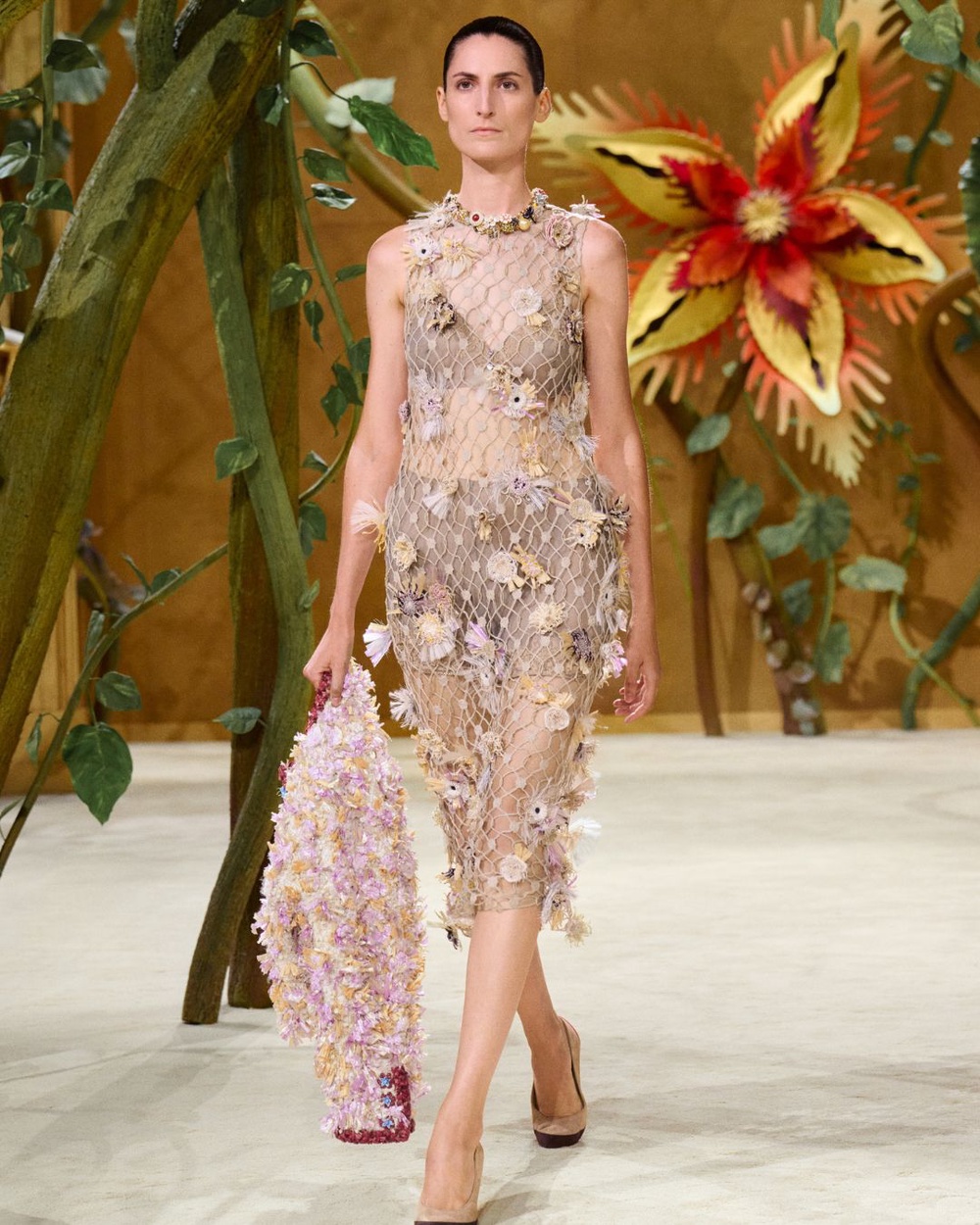 Image from: Jean Paul Gaultier, Robert Wun, and More: Here Are the Highlights From Paris Haute Couture Week Fall/Winter 2026