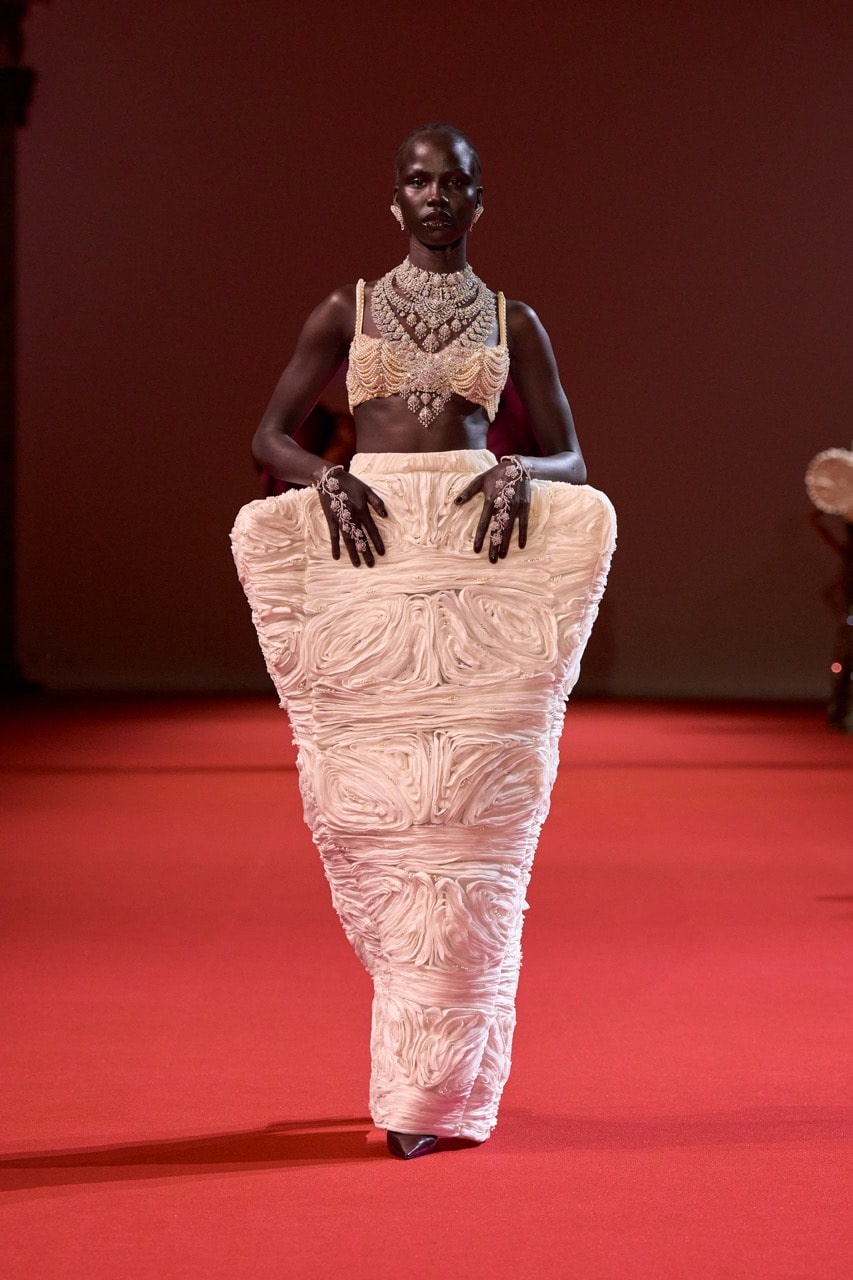 Image from: Jean Paul Gaultier, Robert Wun, and More: Here Are the Highlights From Paris Haute Couture Week Fall/Winter 2026