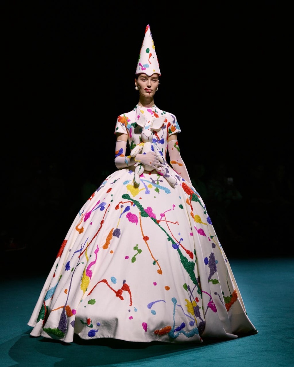 Image from: Jean Paul Gaultier, Robert Wun, and More: Here Are the Highlights From Paris Haute Couture Week Fall/Winter 2026