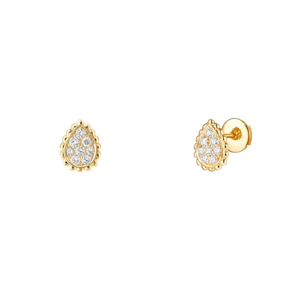 Image from: Teeny Tiny Earrings Are Having a Very Big Moment, As Seen on Jennie, Lisa, Momo, and More