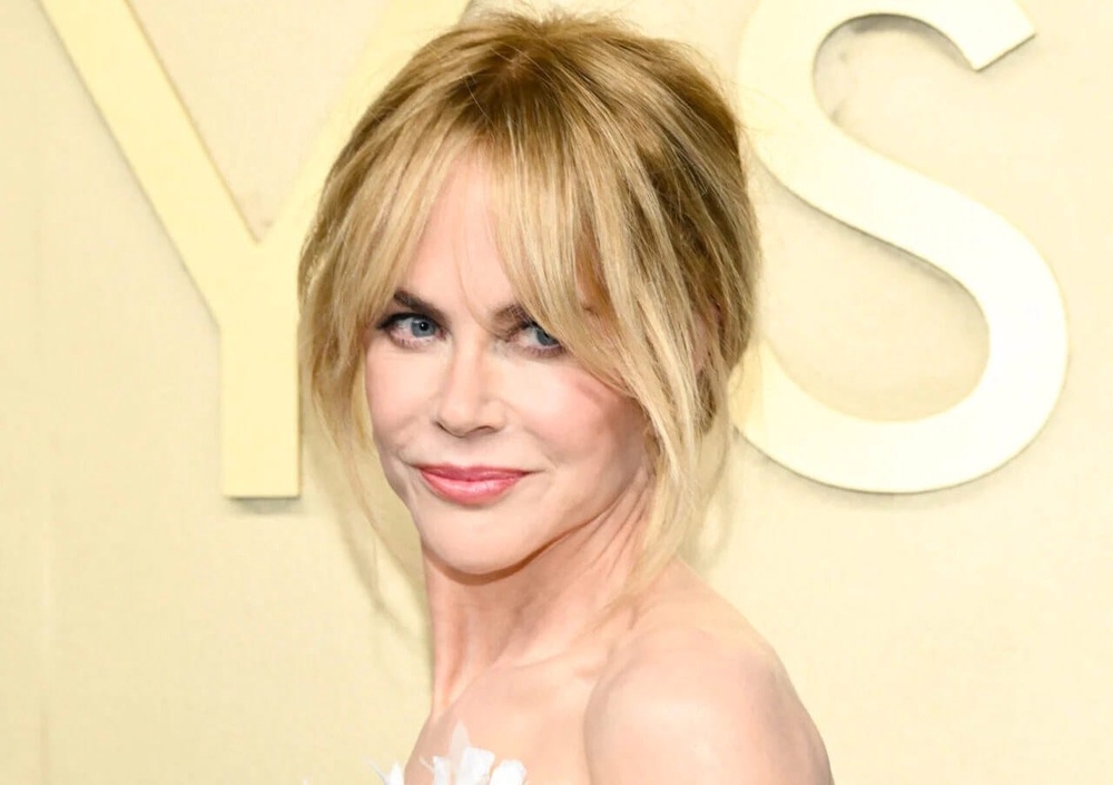 Image from: How These Stars Mastered Subtle Glamour At The 2026 Emmy Awards