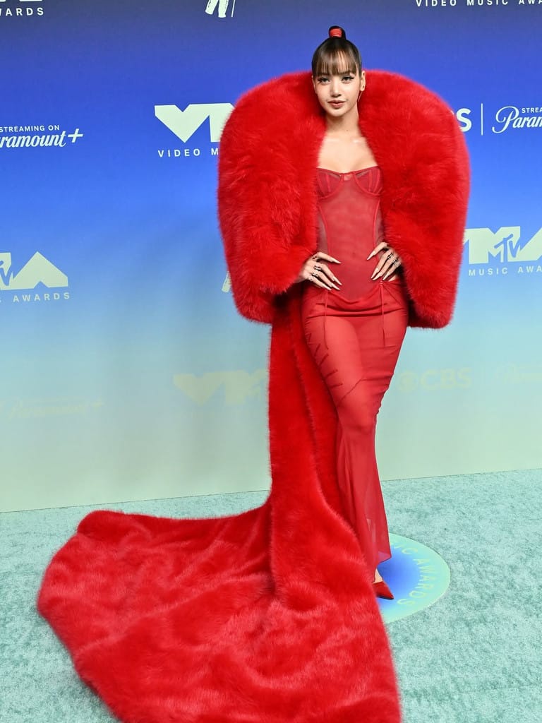 Image from: Baby I’m A Rockstar: Lisa’s Biggest Moments At The 2026 VMAs