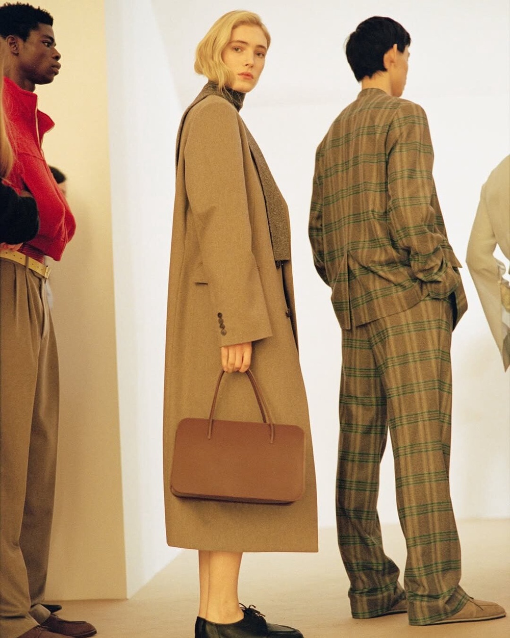 Image from: The Iykyk Brands Fashion Insiders Are Buying Right Now