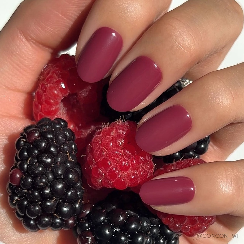 Berry Nails Are Quietly Replacing Classic Red — Inside the Spring 2026 ...