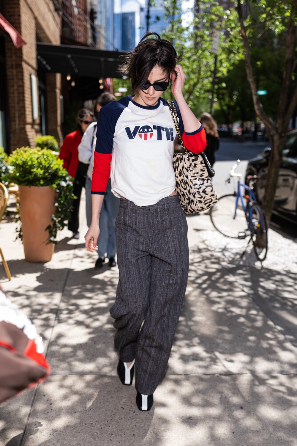 Image from: Dua Lipa and Gracie Abrams Are Carrying the Bag Trend That’s About to Be Everywhere This Fall