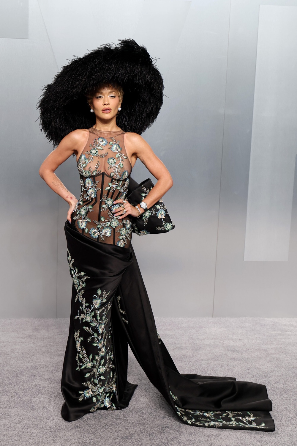 Image from: See Our Favourite Looks From The 2026 Vanity Fair Oscars After Party