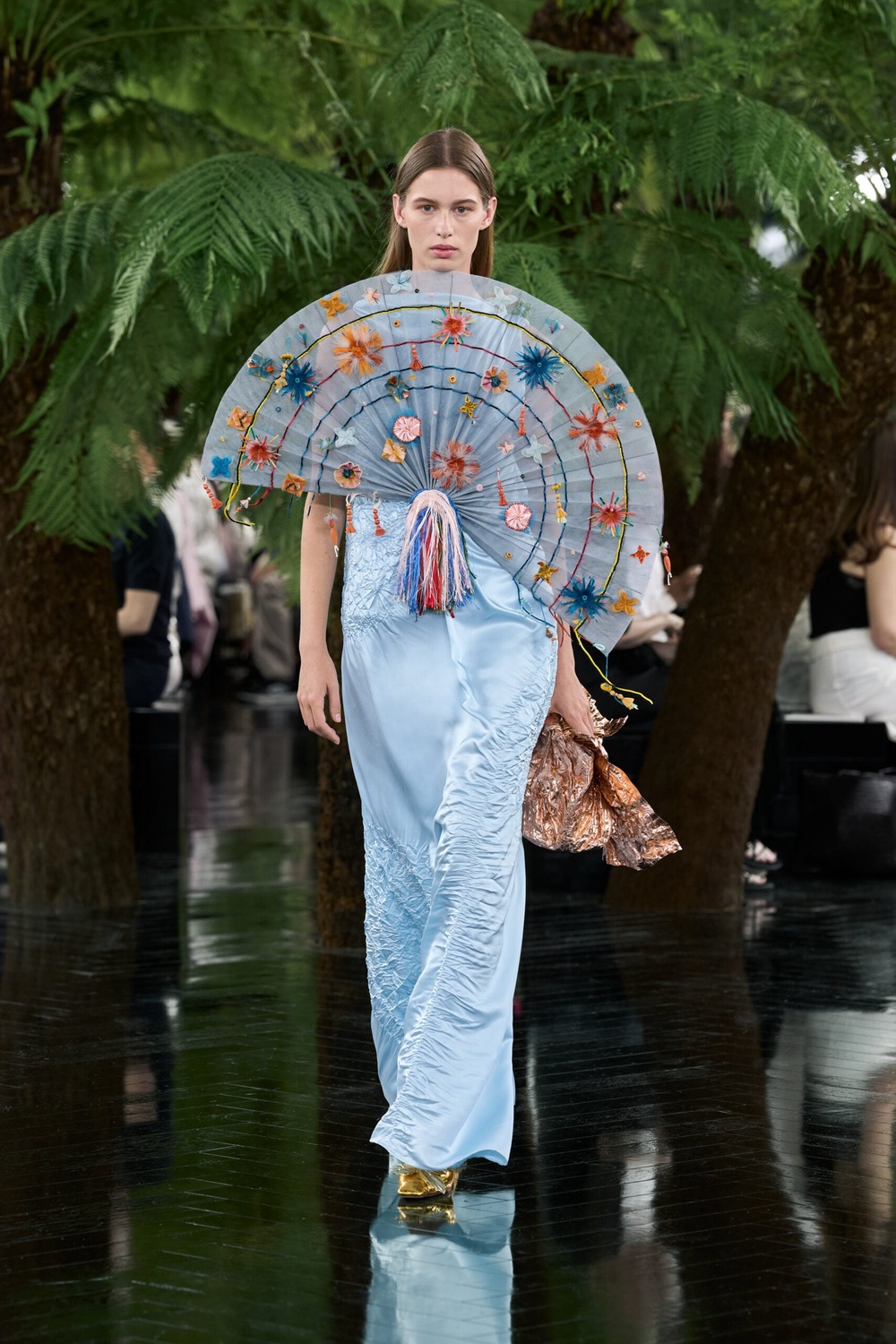 Image from: At Dior Haute Couture 2026/27, Jonathan Anderson Shapes Fashion Into Sculpture
